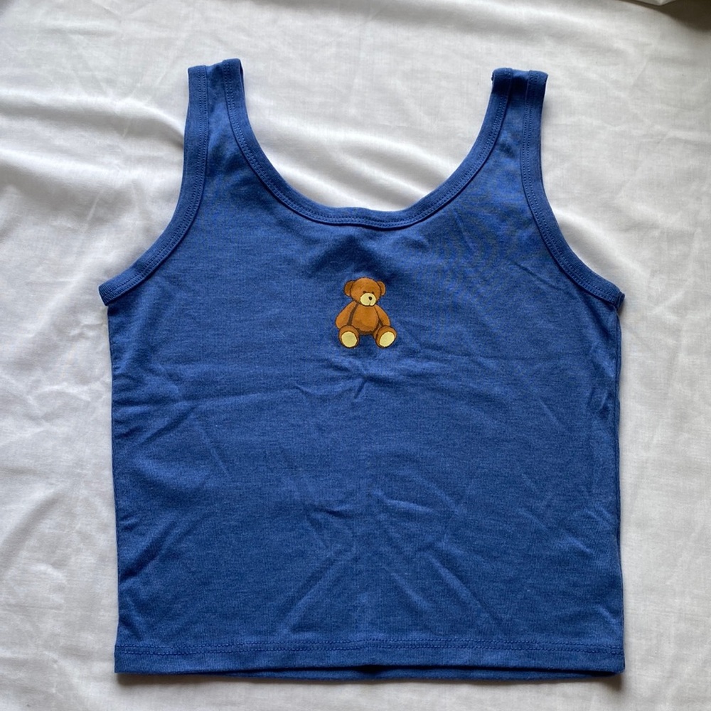 CROPPED TEDDY BEAR BLUE TOP